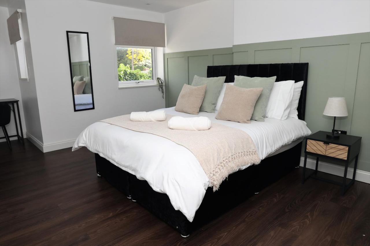 Appartement Watford Luxury 1 Bed Flat - Free Parking Extérieur photo